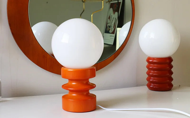 Luminária de Mesa Madeira e Vidro Retrô – Atmosfera Aconchegante para Quarto