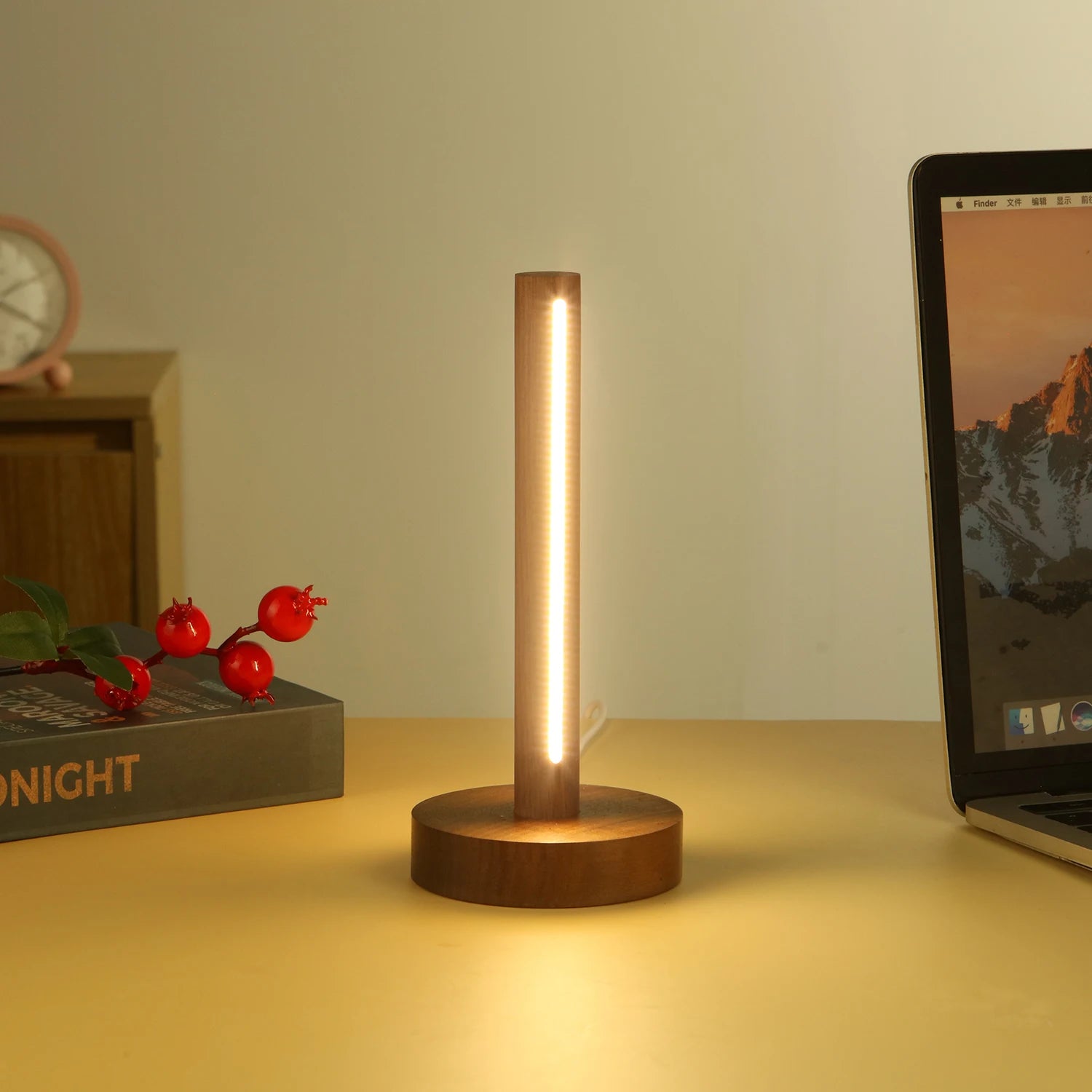 Luminária de Mesa Madeira Natural USB Retrô – Minimalista para Cabeceira