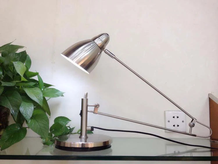 Luminária de Mesa Braço Articulado Longo Alumínio E27 – Escritório e Leitura