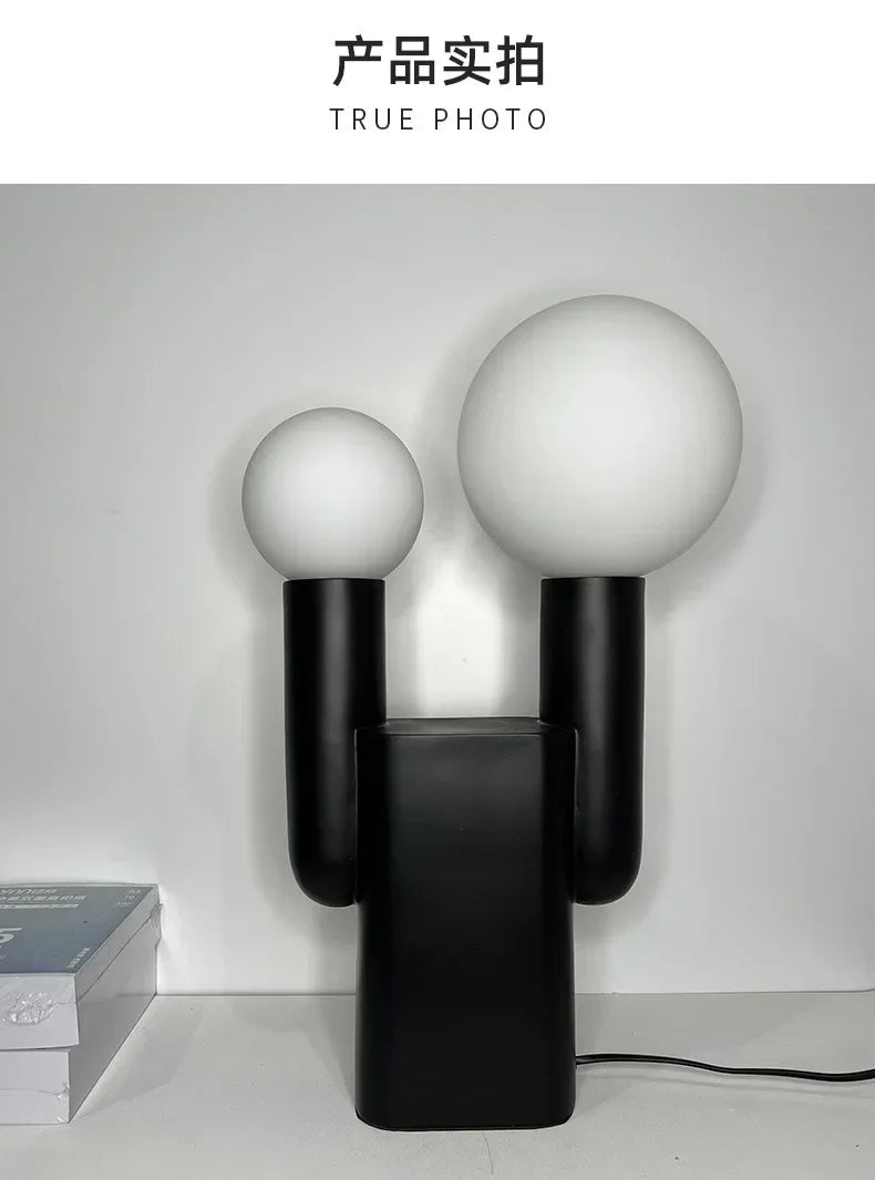 Luminária de Mesa Pós-Moderna LED Resina Dupla Esfera – Luxo Nórdico