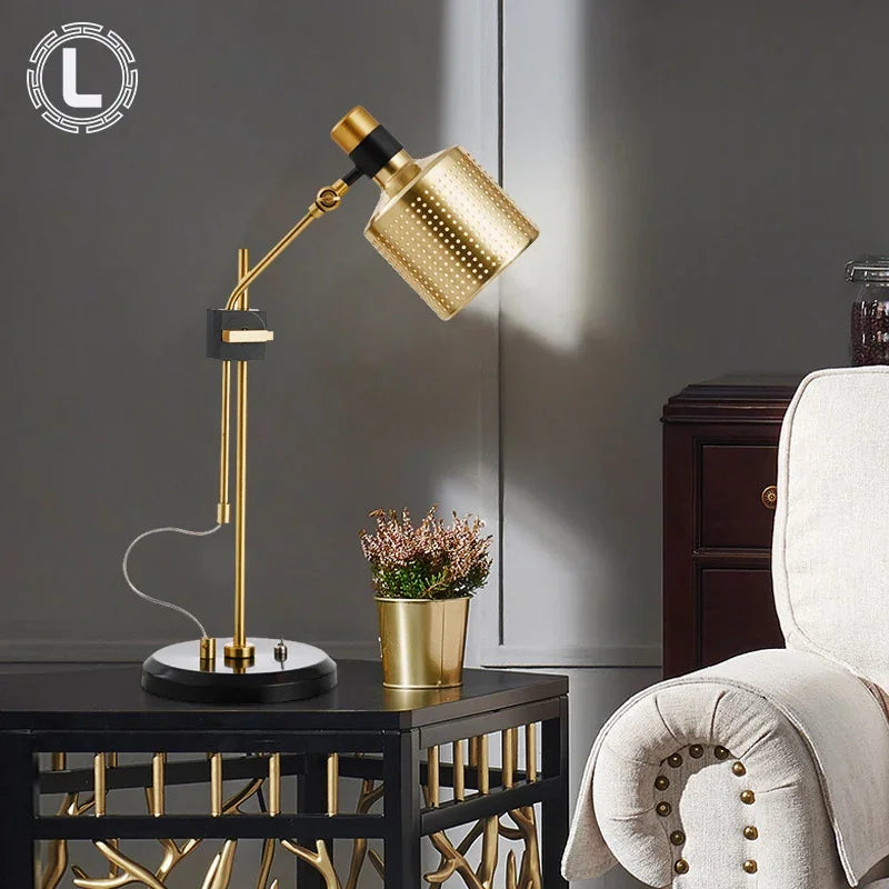 Luminária de Mesa Americana Retrô Dourada – Quarto, Sala e Escritório